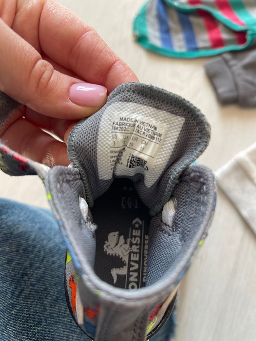 Нові кеди converse