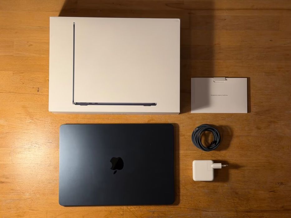 MacBook Air 13 M3 24GB RAM 512GB SSD z orginalnym opakowaniem