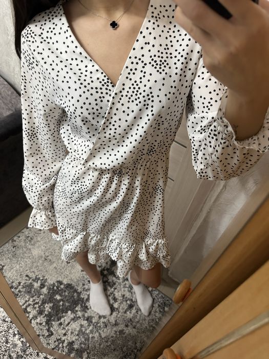 Плаття , біле в горошок , xxs-s, ідеальний стан