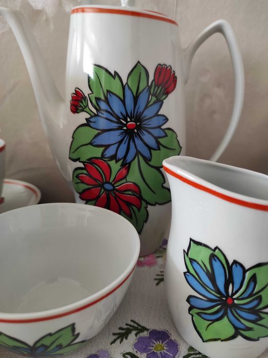 Serwis do kawy, porcelana Chodzież, filiżanki 220ml