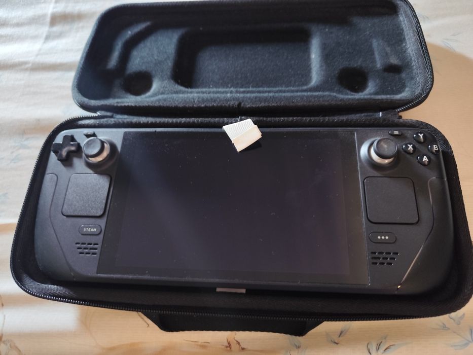 Steamdeck 64gb LCD c/ caixa de transporte e carregador