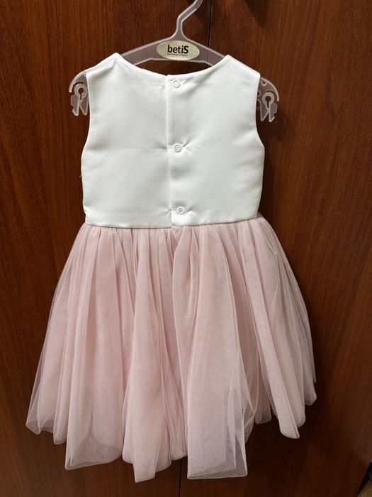 Сукня для дівчинки