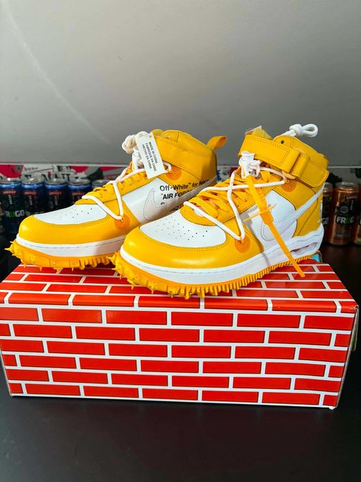 Air Force 1 Mid SP Off-White x Leather Varsity Maize