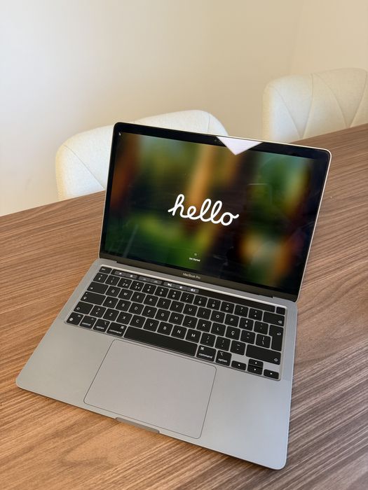 MacBook Pro 13” M1 – Como Novo (em Caixa)