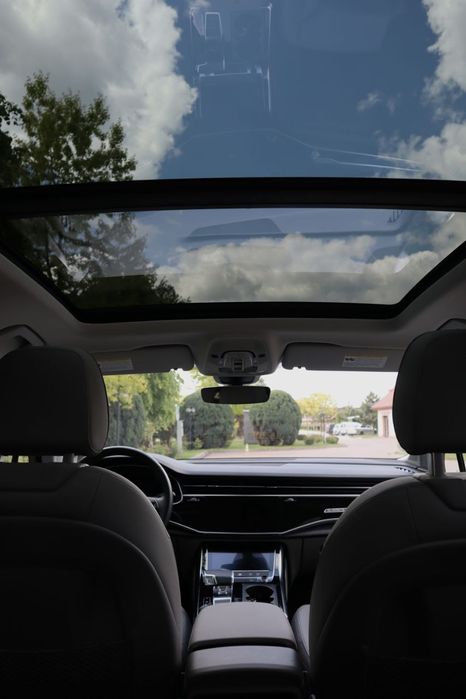 Продам Audi Q7 2022