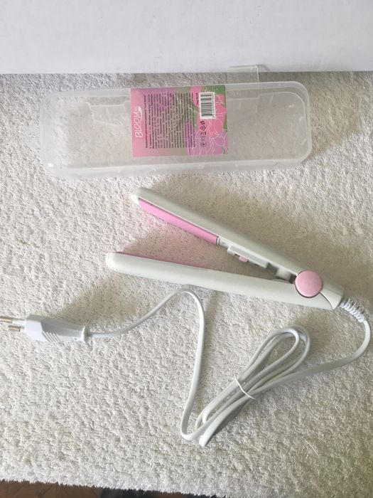 Продам дорожный выпрямитель- утюжек