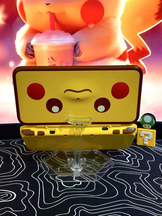 New nintendo 2ds XL pikachu edition + игры / 3ds