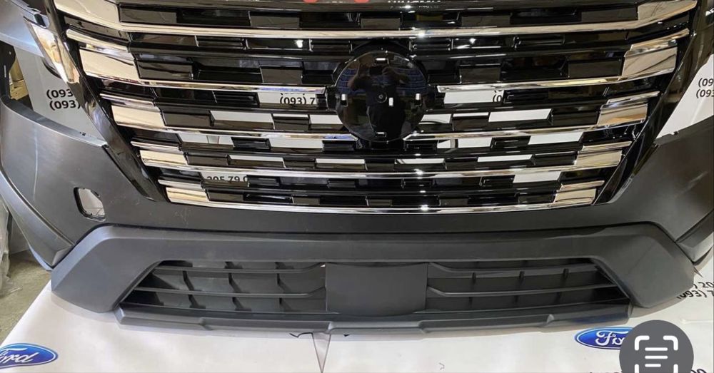 Решітка Т33 Ніссан Рог 2024 2025 Nissan Rogue решітка бампер