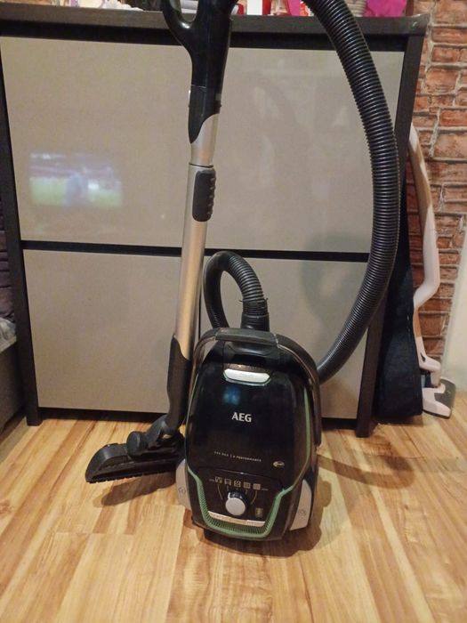 Odkurzacz workowy Electrolux   VX9-2-ÖK