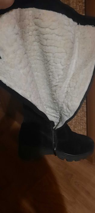 Жіноче зимове взуття