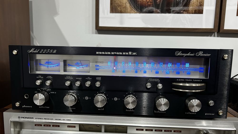 Receiver Marantz 2238B Preto