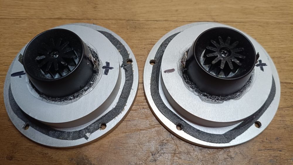 Głośniki wysokotonowe Vifa XT300HV-NEO/4