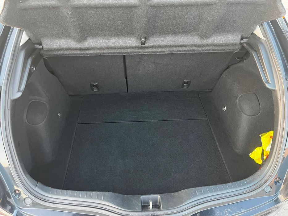Honda Civic VIII 1.8 140 KM