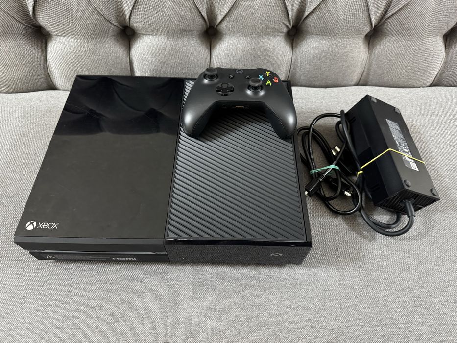 Ігрова приставка Microsoft Xbox One 500GB / Відмінний стан + Перевірка