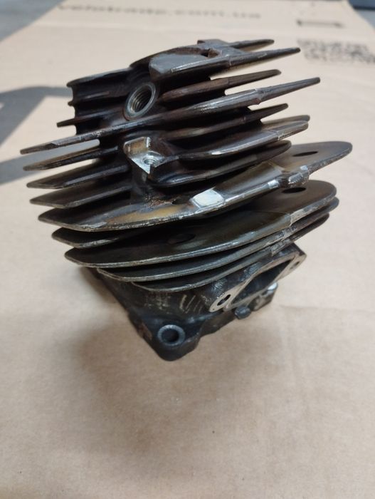 Продам цилиндр циліндр на бензопилу  штиль MS 462