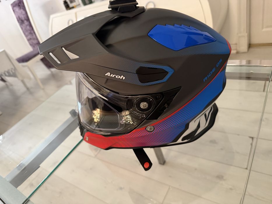 3 Capaceted Premium – BMW GS Carbon / SHOEI X-SPIRIT III / AIROH