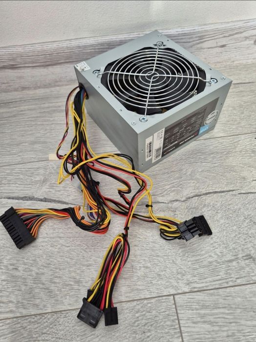 блок живлення 450W Crown CM-PS450 One (4+4pin CPU). Trade-in