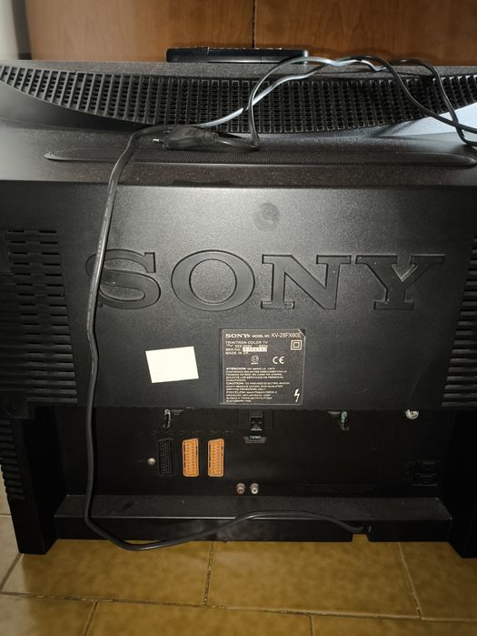 Televisão Sony Trinitron kv-28fx60e