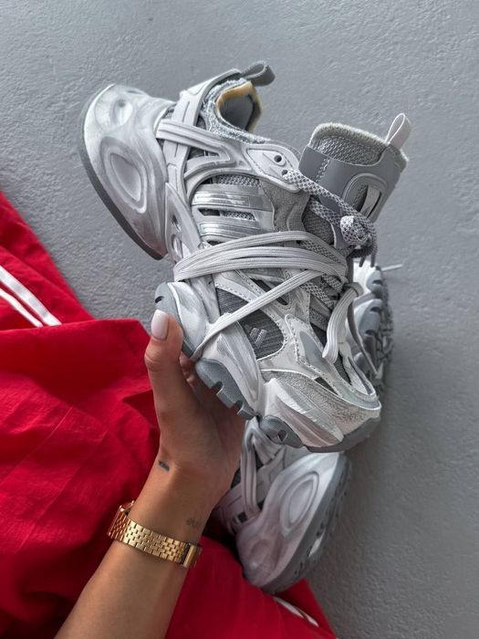 Adidas Vento XLG Deluxe Grey трендові жіночі кросівки на платформі