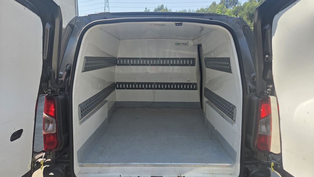 Vendo Peugeot Partner L2 caixa térmica
