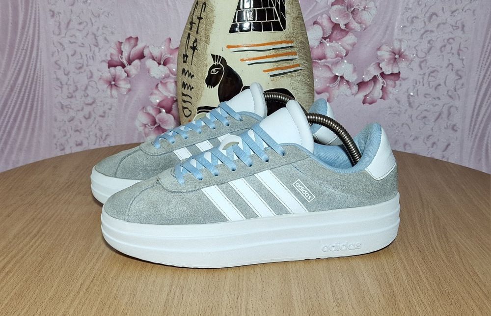 Кроссовки на платформе Adidas (37 размер)