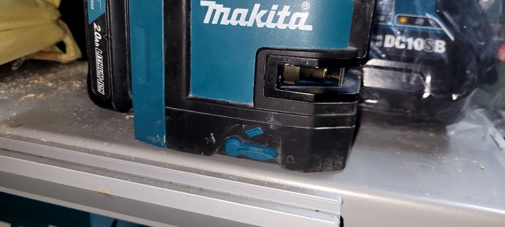 Laser makita sk105d