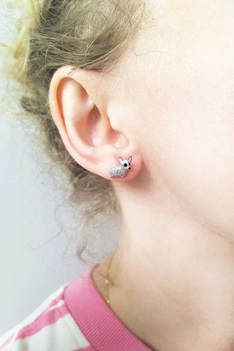 Srebrne kolczyki pieski corgi z cyrkoniami i emalią pr. 925