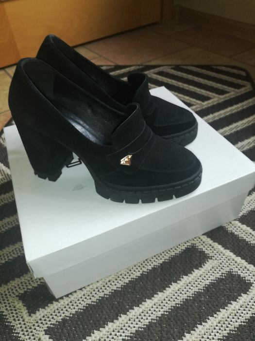 Półbuty damskie, skórzane, firma PRO-MODA roz 38 Jordanowo • OLX.pl