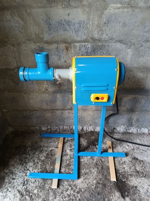 Универсальный кухонный комбайн