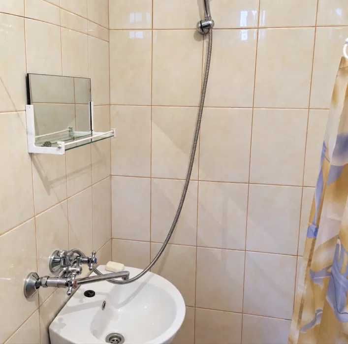 Продам 2-кімнатну квартиру в самому центрі міста