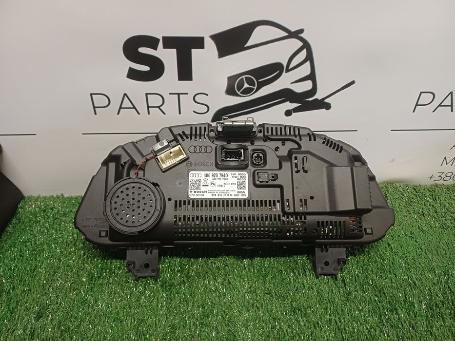 Цифрова панель приладів (Audi Virtual Cockpit) для автомобілів Audi.4K0 920 794D