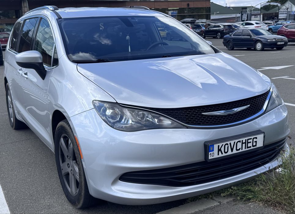 Chrysler Pacifica 2016 Stow 'n Go 3.6л + ГБО