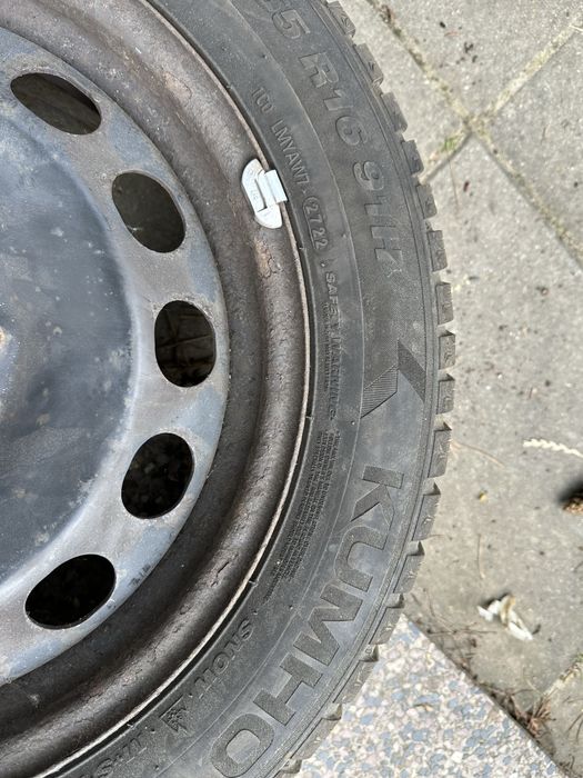 Koła Opony zimowe 205/55/16 VW Seat Skoda Audi