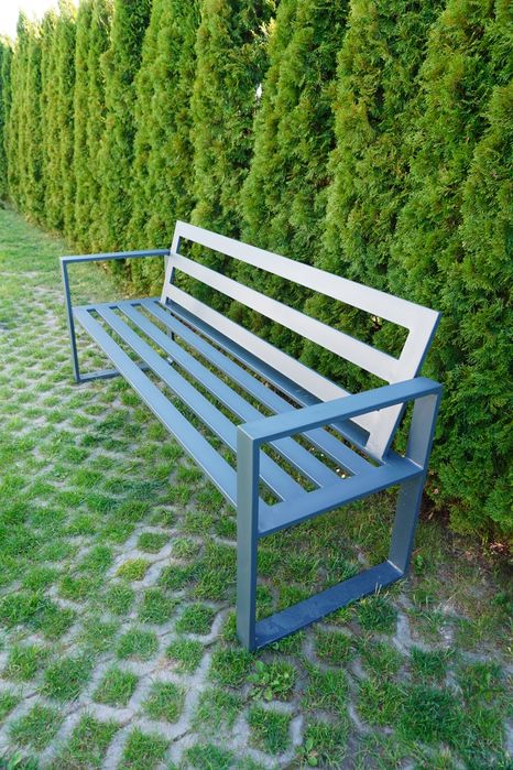 Ławka ogrodowa metalowa