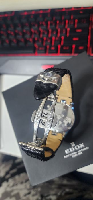 Часи Edox grand ocean