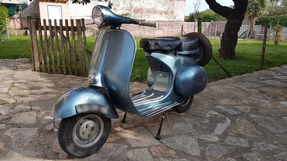Aluguer de Vespa Clássica VB1T - 1958