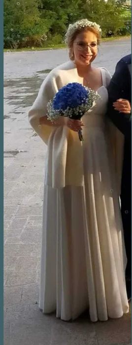 Suknia ślubna prosta