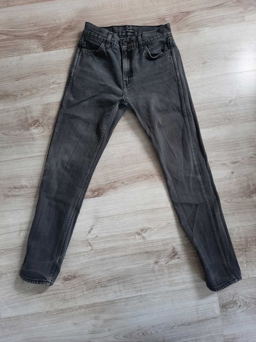 Jeansy Levi's Line 8 rozm. 27/32