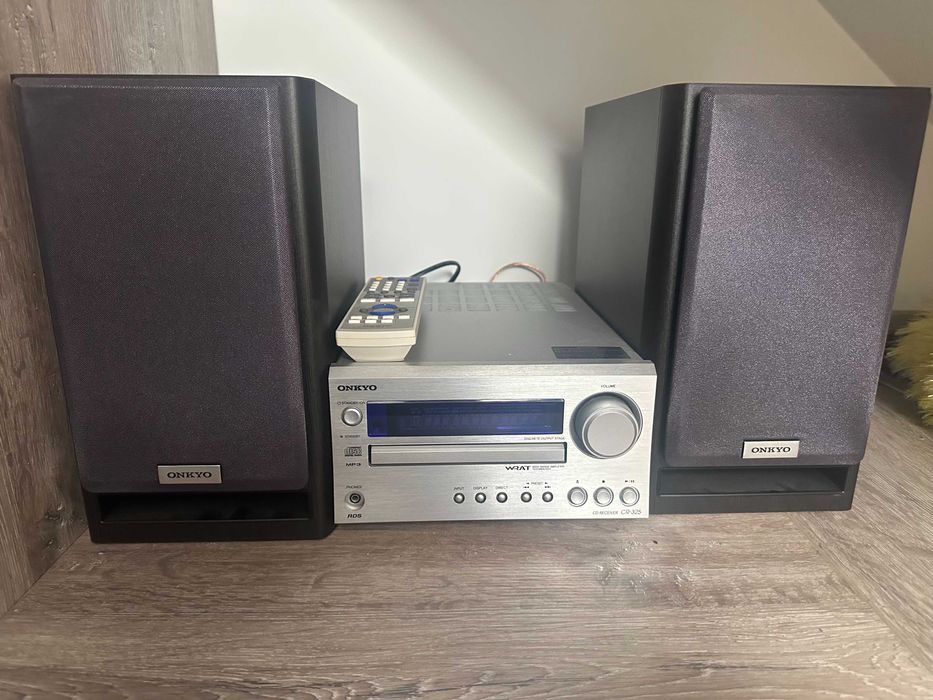 Mini wieża stereo ONKYO CR-325 CD Hi-Fi Radio FM RDS 2 x Głośniki 70W