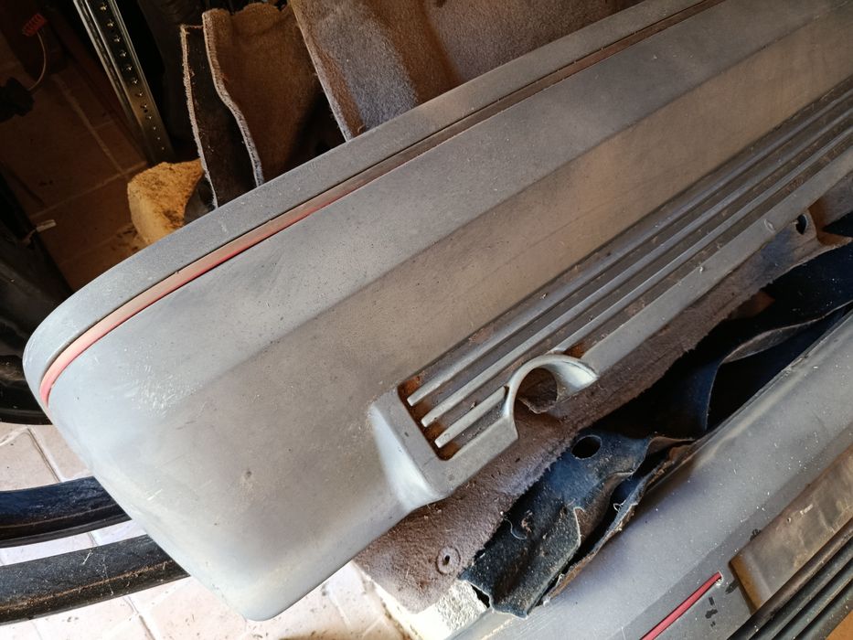 Conjunto pára-choques originais Renault 5 GT turbo (fase 1)
