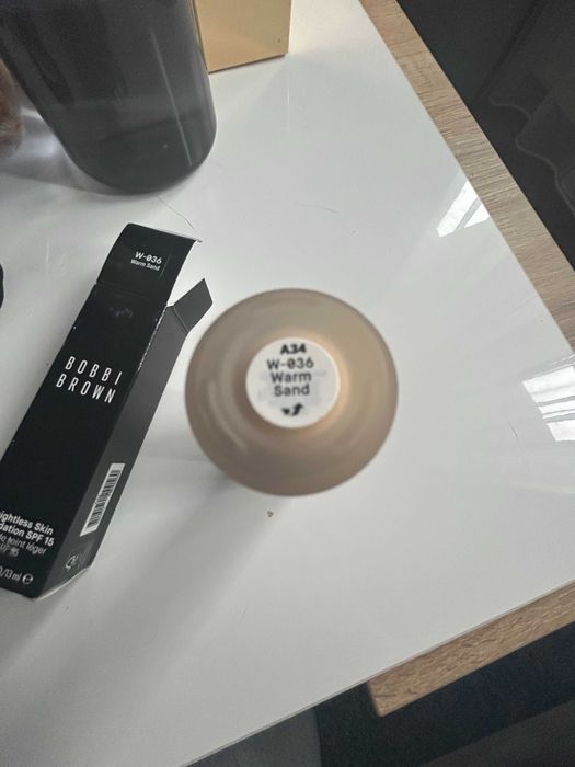podkład Bobbi Brown+ GRATIS pędzel Hebe