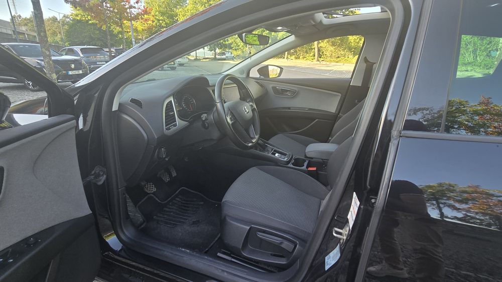Seat Leon 1.6 TDI Style UP full extras Nacional