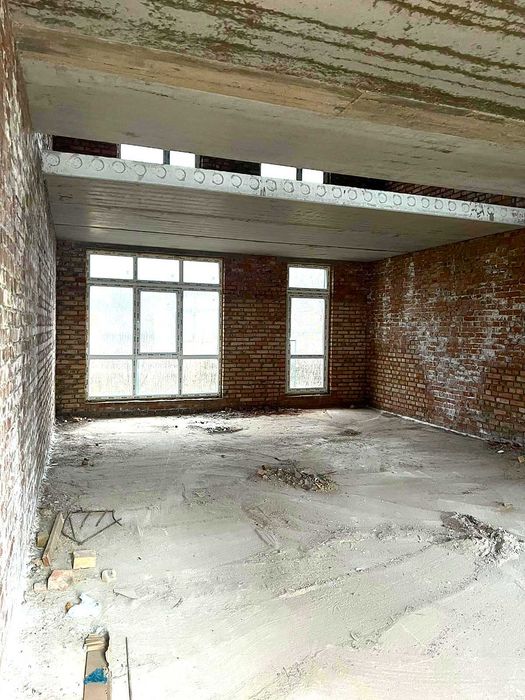 Котедж, таунхаус-здана в експлуатацію новобудова з ділянкою 650$/м кв