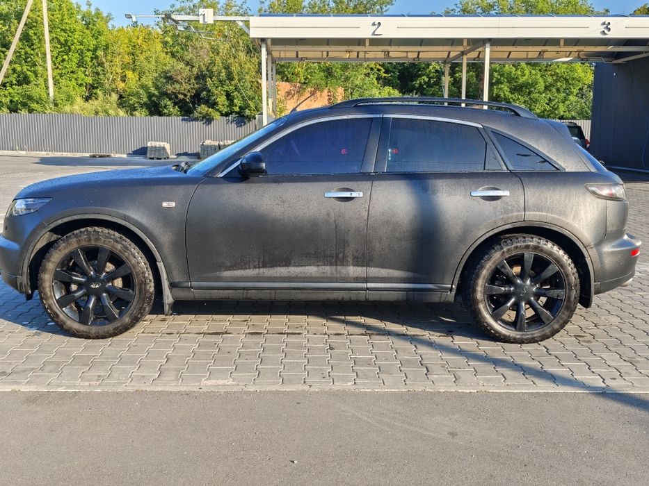 Продам Infiniti fx35