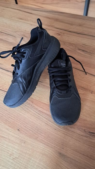 Buty Reebok czarne 38.5