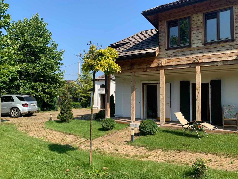 Продаж Будинку біля Лісу Великі Дмитровичі ! Ділянка 80 Соток !