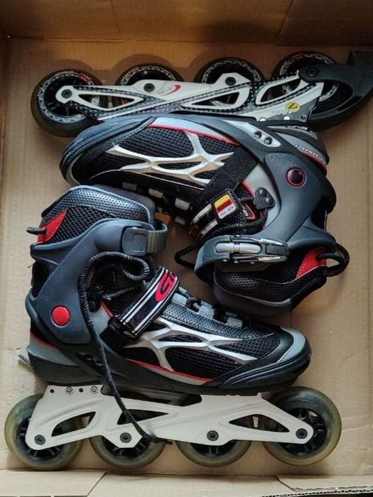 Продам нові ролики FILA