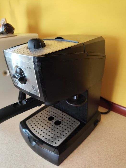 Ekspres do kawy DeLonghi EC 156B