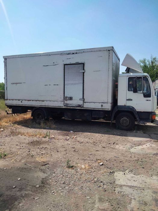 Вантажні автомобілі