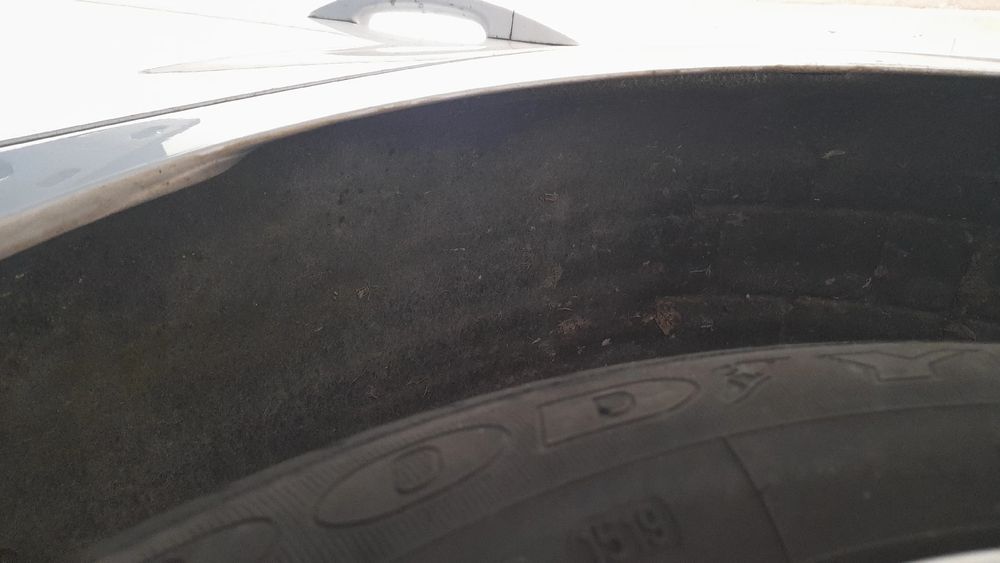 Cava roda trás esquerda FORD Focus III Carrinha